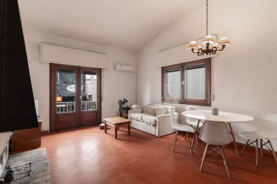 Apartamento en venta de 3 dormitorios y dependencia de servicio en Punta del Este