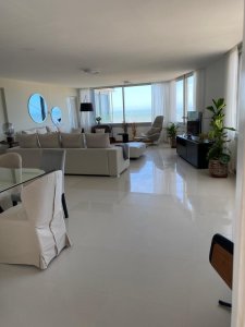 APARTAMENTO EN ALQUILER PLAYA BRAVA