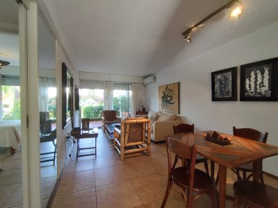 Apartamento en venta de dos dormitorios en Punta del Este