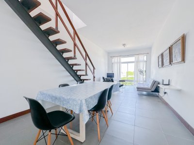 Apartamento en venta en el corazon de Manantiales - Complejo el Manero