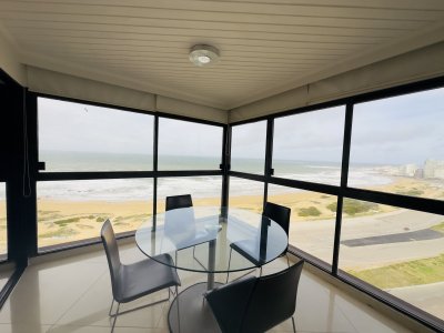 Venta de apartamento de 3 dormitorios en Punta del Este
