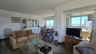 Apartamento en venta de 3 dormitorios en Punta del Este