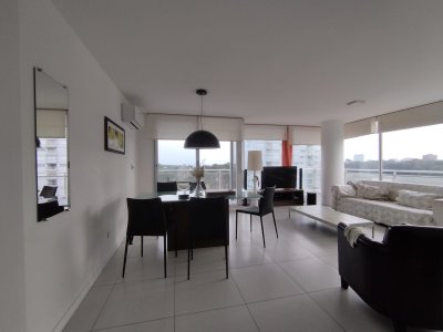 Apartamento de dos dormitorios en Alquiler en Punta del Este