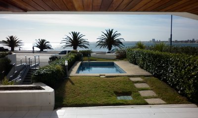 Alquiler y venta de apartamento de 3 dormitorios y dependencia en Punta del Este