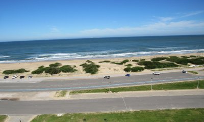 Apartamento en venta frente al mar playa Brava