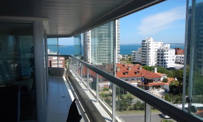 Apartamento en venta y alquiler de  3 dorm en Punta del Este