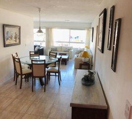 Alquiler y venta de apartamento de dos dormitorios en Punta del Este
