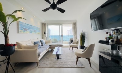 Venta de apartamento de 2 dormitorios Playa mansa con parrillero