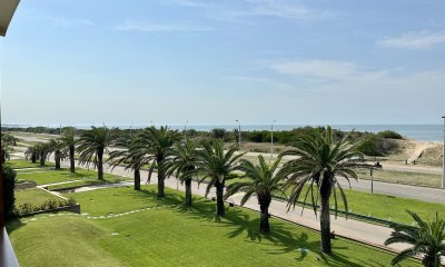 Apartamento en venta de 3 dormitorios y dependencia en Punta del Este