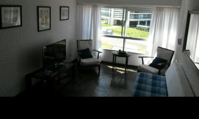 Muy comodo departamento , con todos los servicios, cerca del centro, parada 2 brava