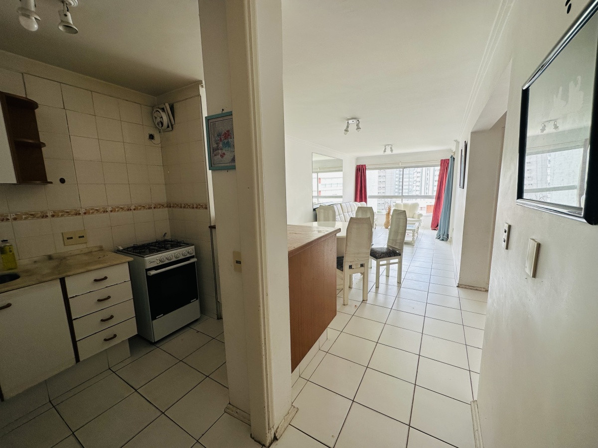 Alquiler y venta de apartamento de 1 dormitorio y medio en Punta del Este