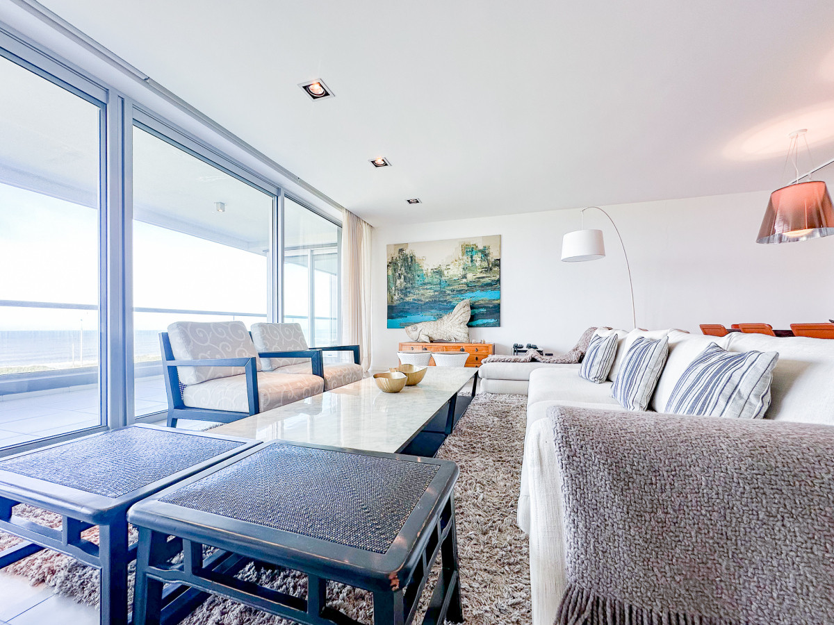 Venta apartamento en playa Brava, Tiburon Terrazas Oceano