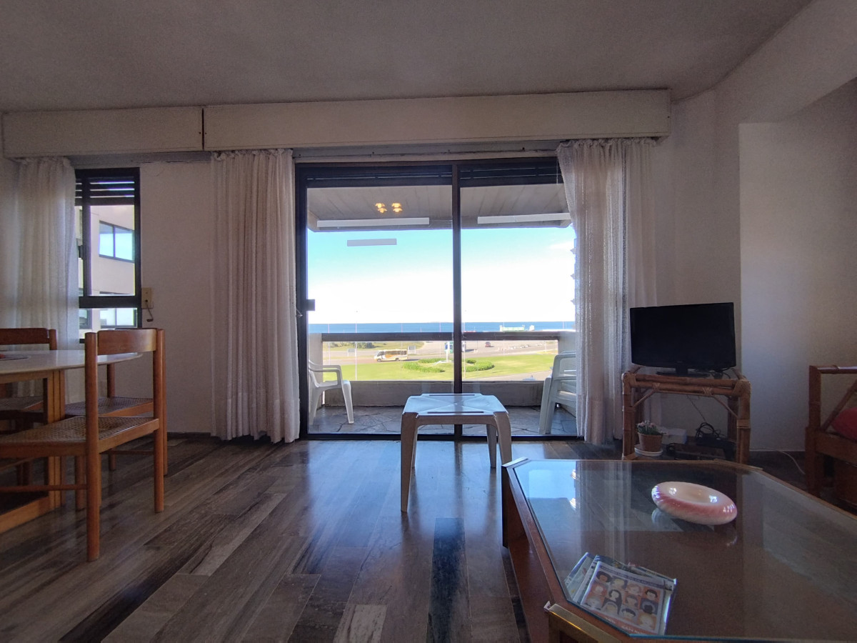 Apartamento a pasos de playa Brava