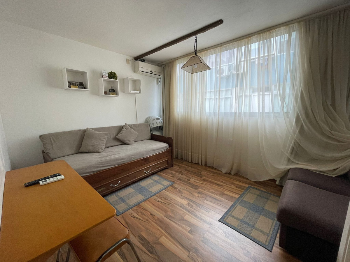 Monoambiente en venta y alquiler en Gorlero, Peninsula, Punta Del Este.