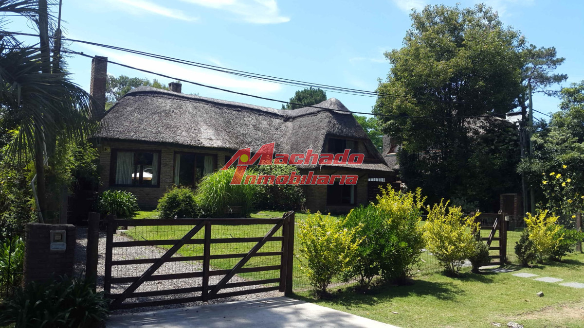 Alquiler y venta de casa de 3 dormitorios en Punta del Este