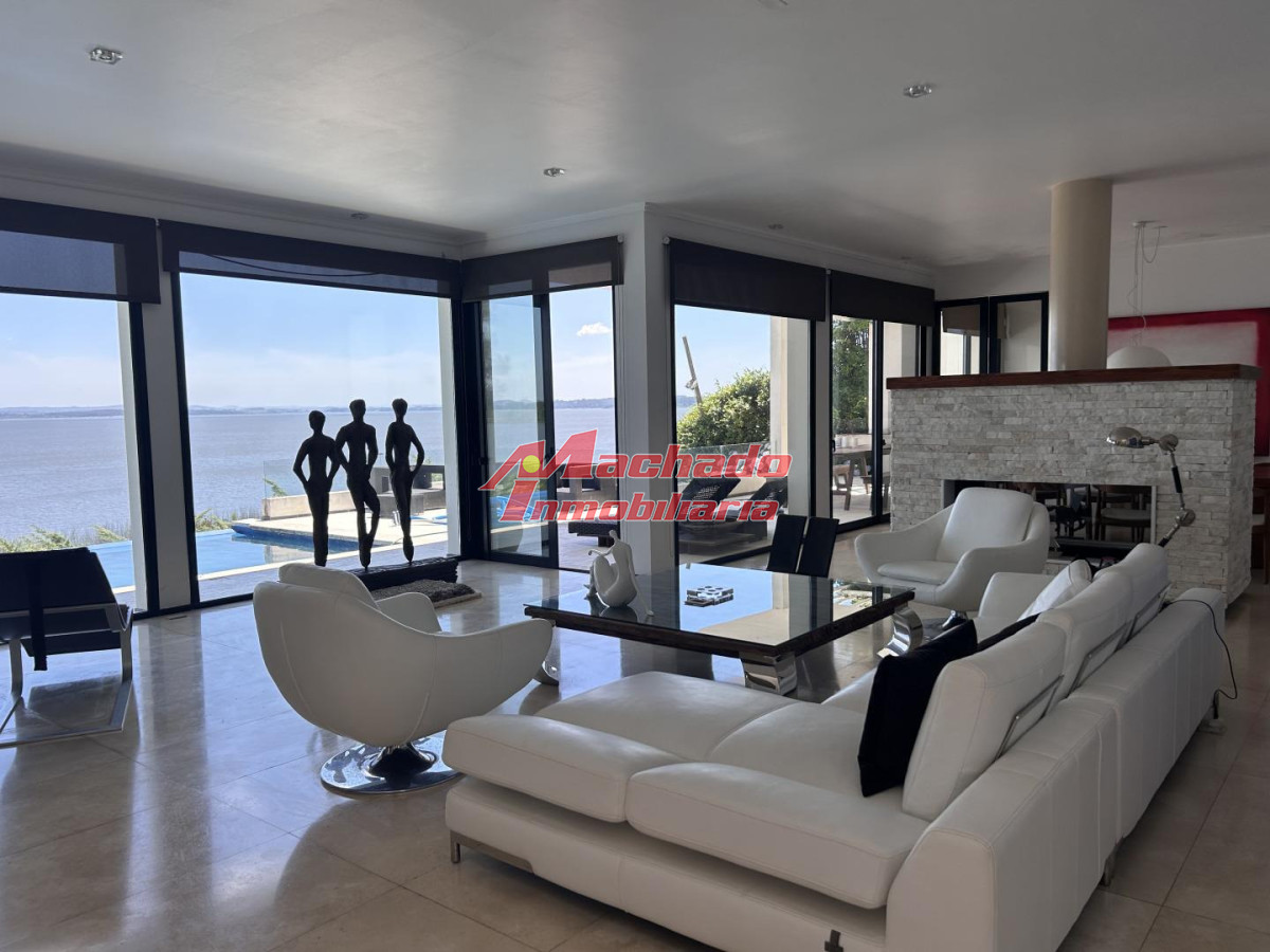 Casa en venta en Club del Lago - Primera linea a la laguna