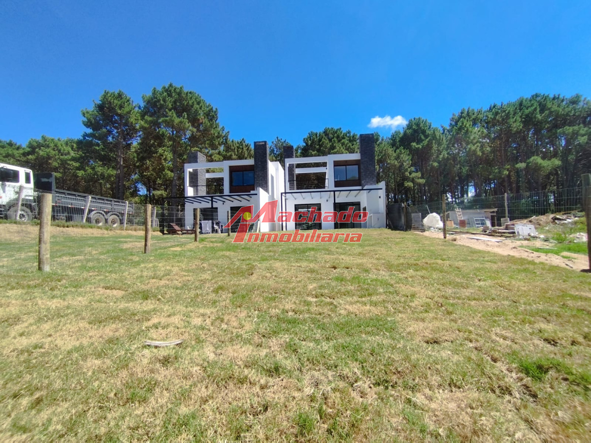 Burnett - GoPunta - Portal Inmobiliario de Punta del Este - Maldonado