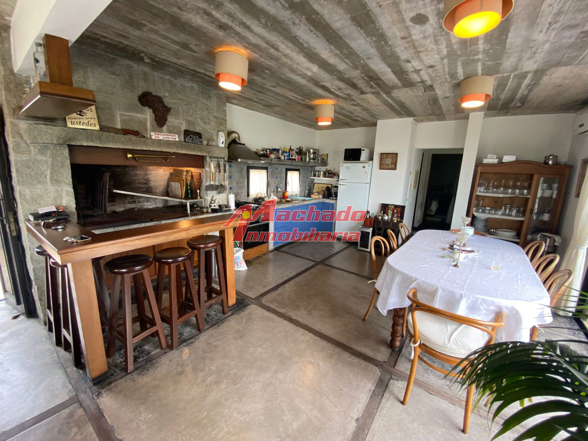 Lomo de la Ballena - GoPunta - Portal Inmobiliario de Punta del Este - Maldonado