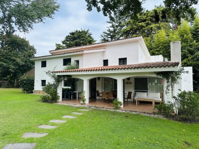 Casa de 8 dormitorios en alquiler en Punta del Este