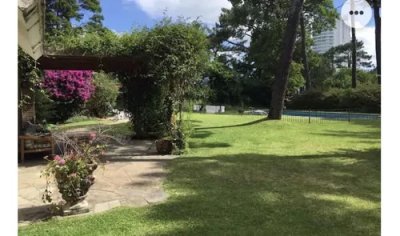 Alquiler de casa de 4 dormitorios en Punta del Este