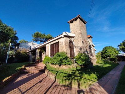 Casa de 4 dormitorios en venta en Punta del Este