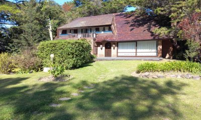 Casa en venta de 4 dormitorios en Punta del Este