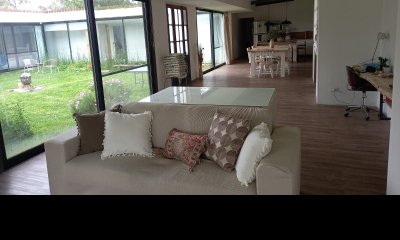 Alquiler y venta de casa de 4 dormitorios en Barrio Privado El Quijote