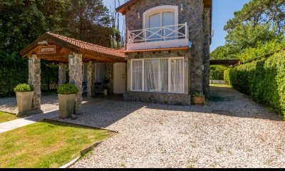 Venta de hermosa casa en Rincon del Indio