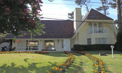 VENDO CASA DE 5 DORMITORIOS EN PUNTA DEL ESTE