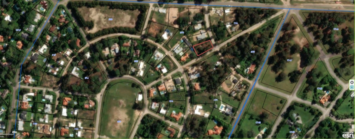 OPORTUNIDAD TERRENO ESQUINERO EN VENTA