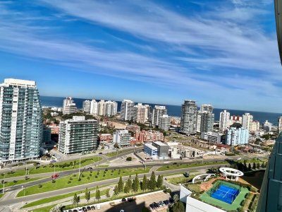Apartamento en alquiler temporario Playa Mansa 2 dormitorios SEASONS TOWER - SPT9697A
