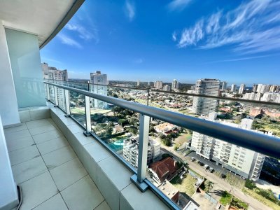 Apartamento en alquiler temporario Playa Mansa 2 dormitorios SEASONS TOWER - SPT9697A