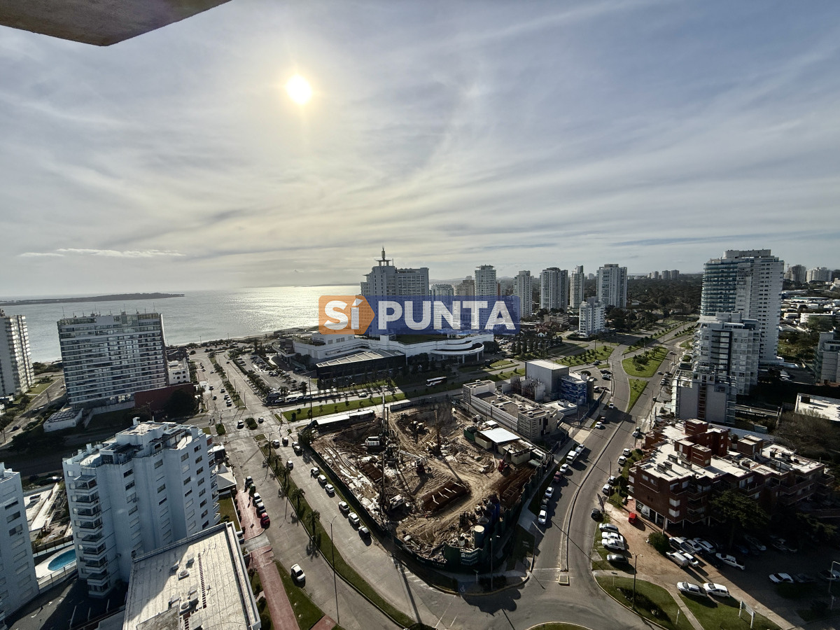 OPORTUNIDAD APARTAMENTO 2 DORMITORIOS EN TORRE DE CATEGORIA CON EXELENT VISTA Y TODOS LOS SERVICIOS  - SPT14439A