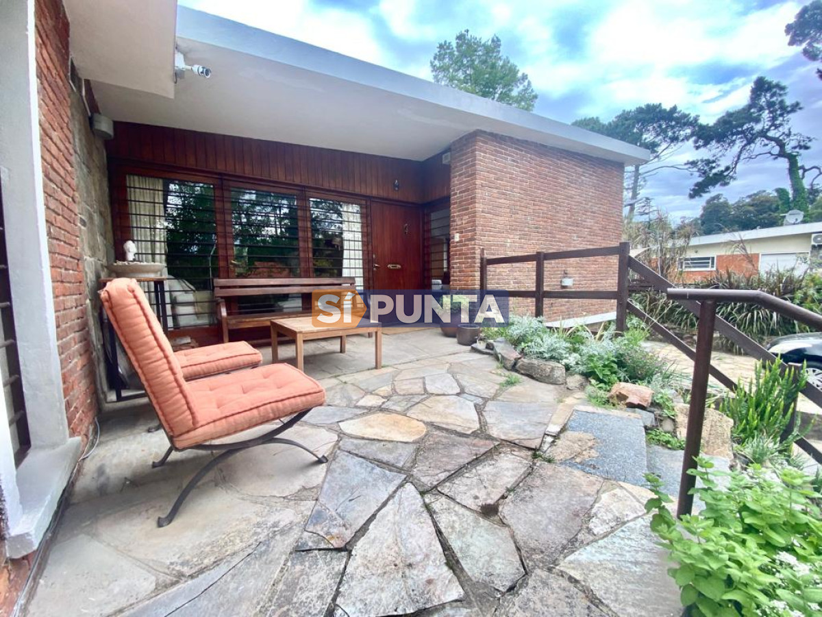 casa en alquiler temporario playa mansa 3 dormitorios - spt10128c