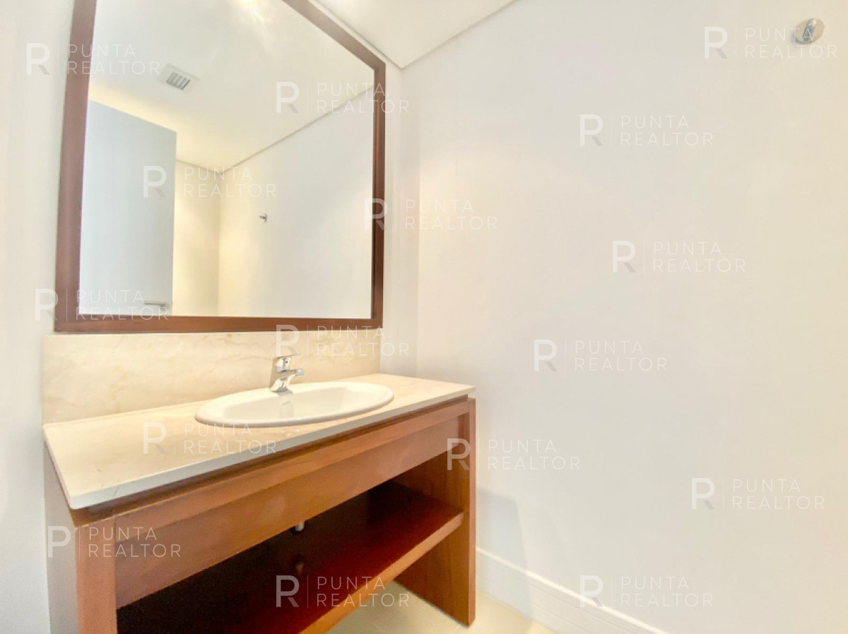 Apartamento ID.2693 - Exclusivo departamento esquinero en venta y alquiler temporal en Playa Brava
