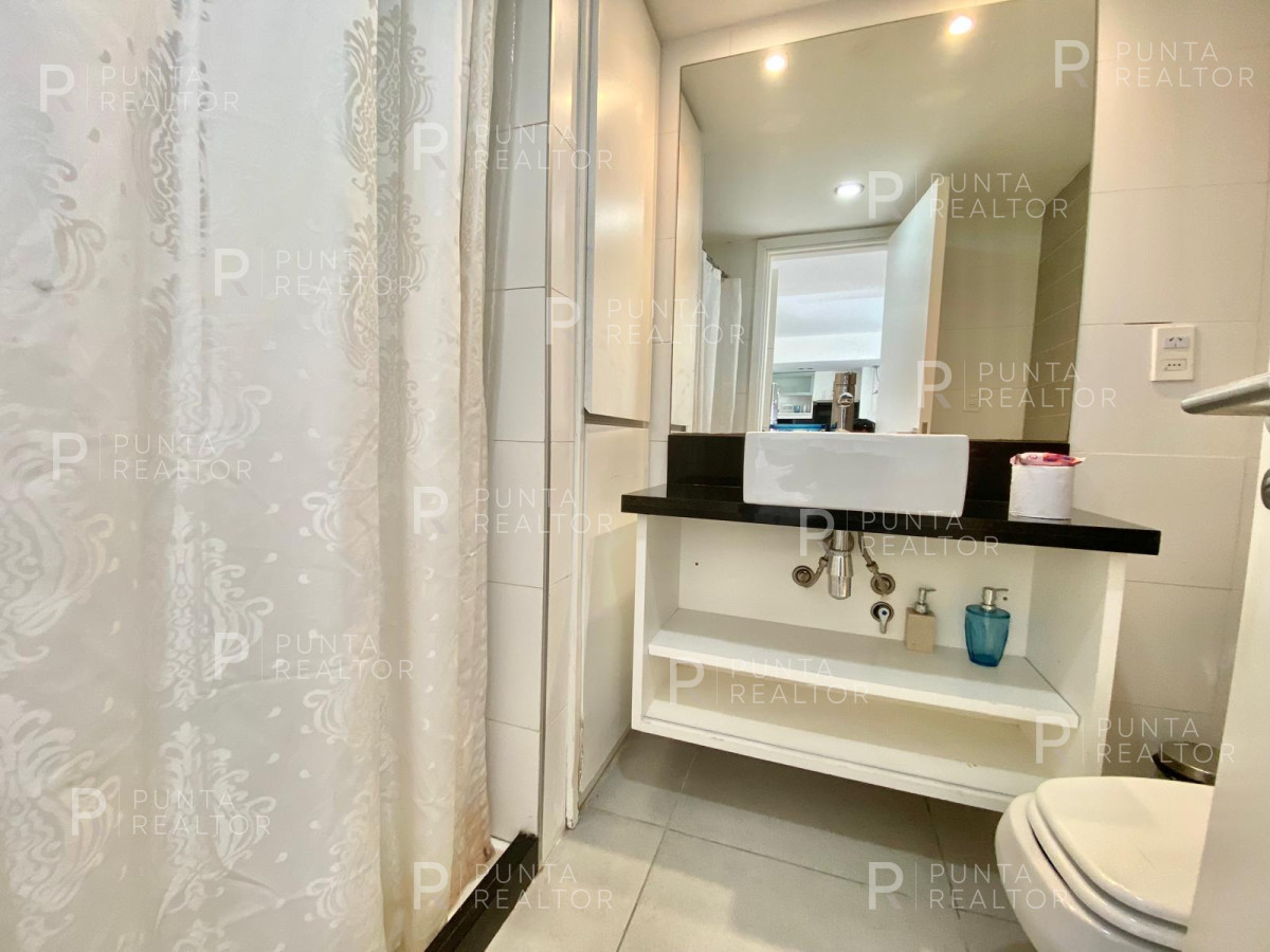 Apartamento ID.2709 - OPORTUNIDAD UNICA VENTA APARTAMENTO 2 DORMITORIOS EN PENINSULA PUNTA DEL ESTE LUX TOWER