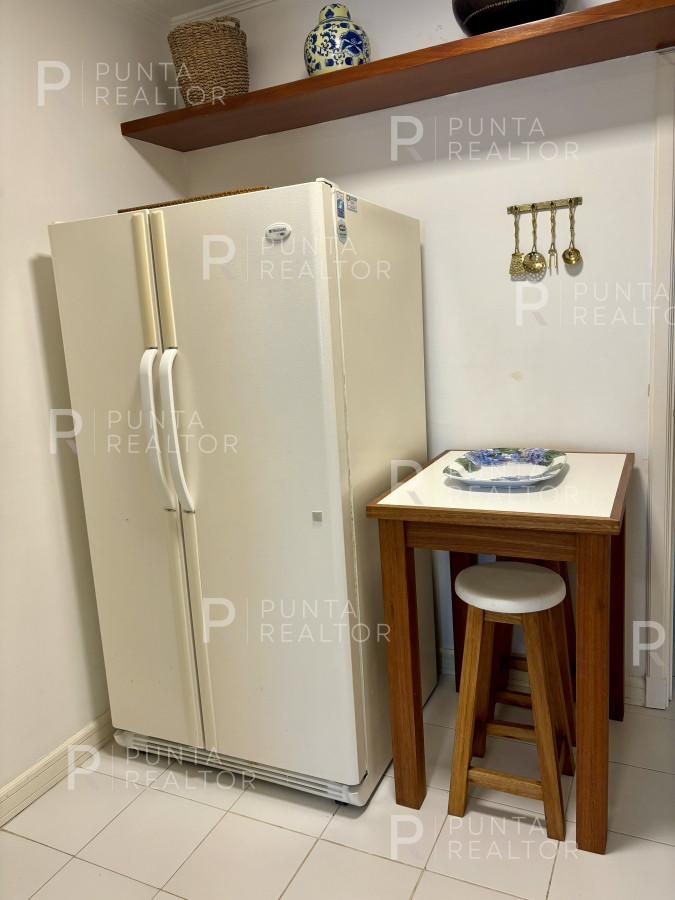 Apartamento ID.2707 - Apartamento en playa brava - Punta del Este. 4 dormitorios y 4 baños 
