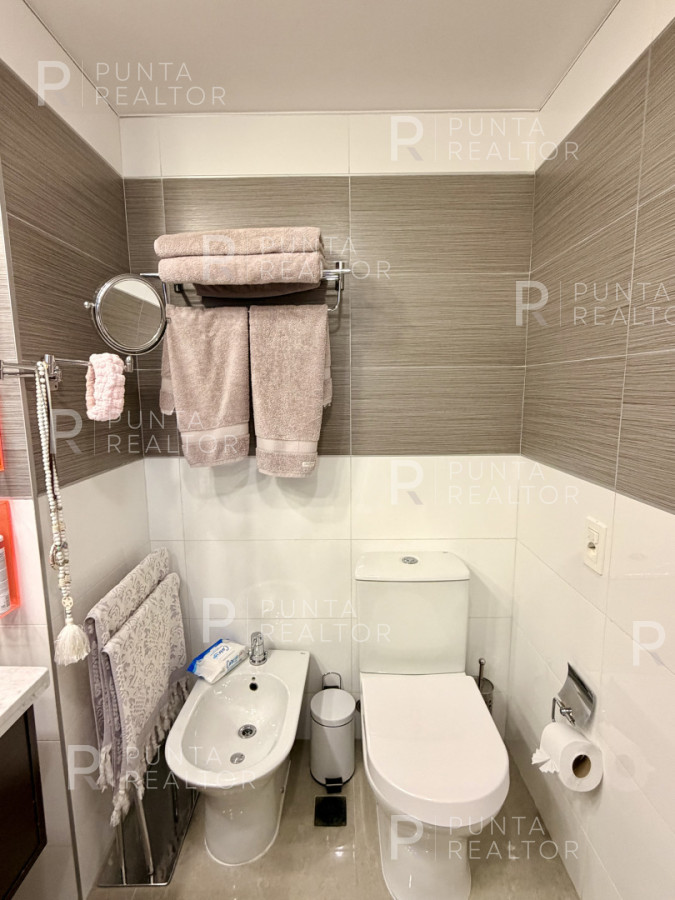 Apartamento ID.2694 - ESQUINERO 4 DORMITORIOS EN SUITE PISO ALTO EN VENTA TORRE ONE 