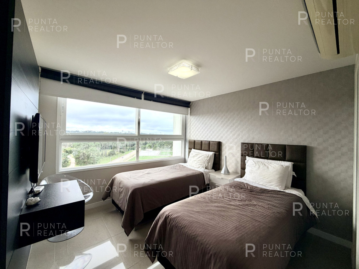Apartamento ID.2694 - ESQUINERO 4 DORMITORIOS EN SUITE PISO ALTO EN VENTA TORRE ONE 