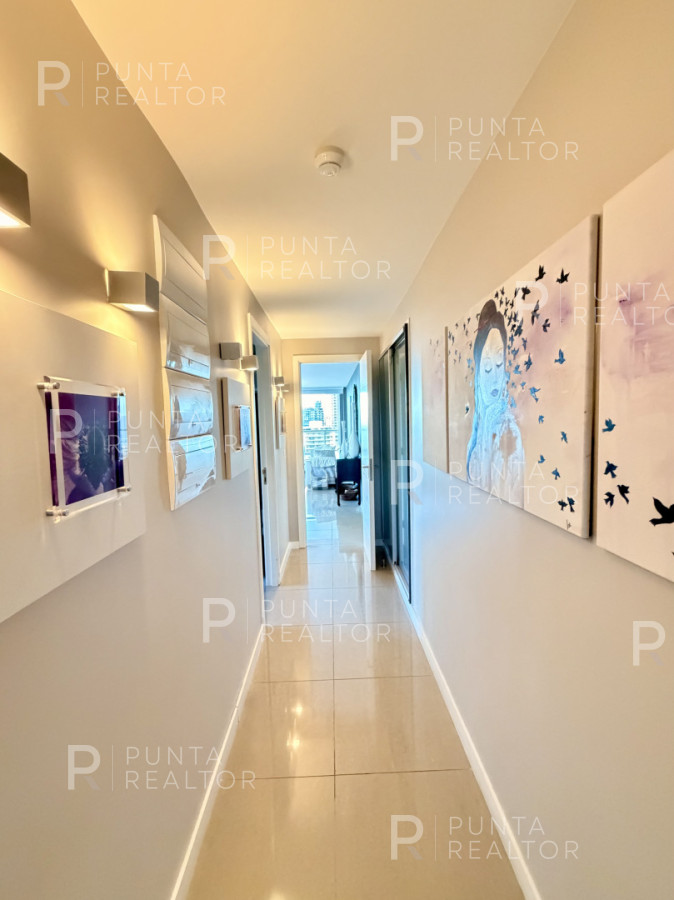 Apartamento ID.2694 - ESQUINERO 4 DORMITORIOS EN SUITE PISO ALTO EN VENTA TORRE ONE 