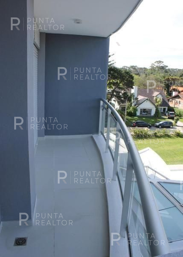 Apartamento ID.2690 - APARTAMENTO EN VENTA SUNRISE TOWER 2 DORMITORIOS MAS SERVICIO PUNTA DEL ESTE