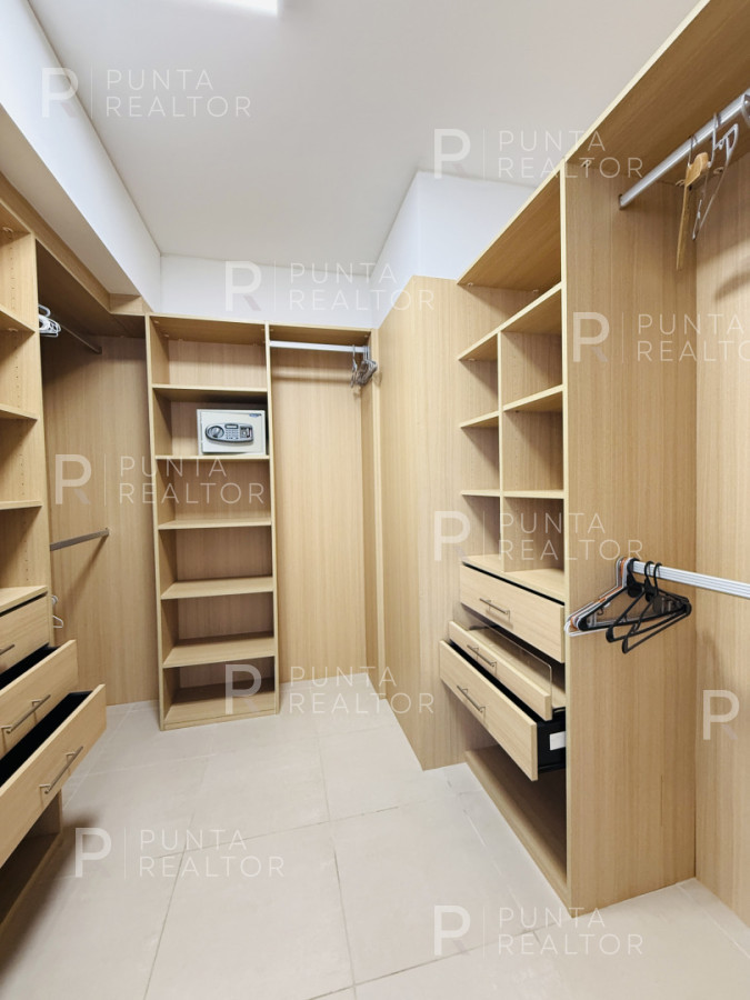 Apartamento ID.2703 - Exclusivo departamento esquinero en venta y alquiler temporal en Playa Brava