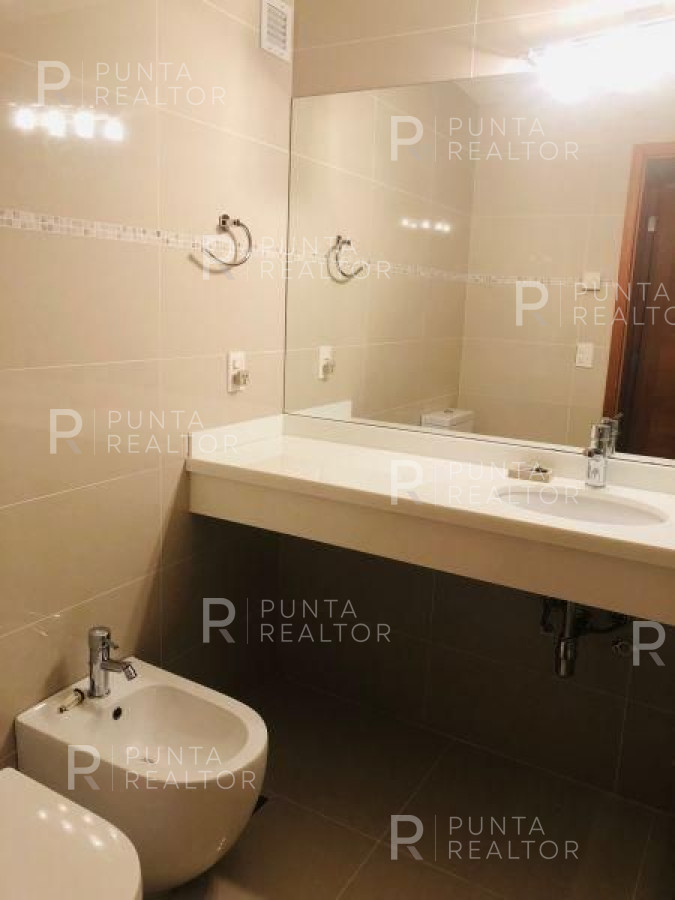 Apartamento ID.2582 - Apartamento en venta Playa Mansa 2 dormitorios SUNRISE TOWER