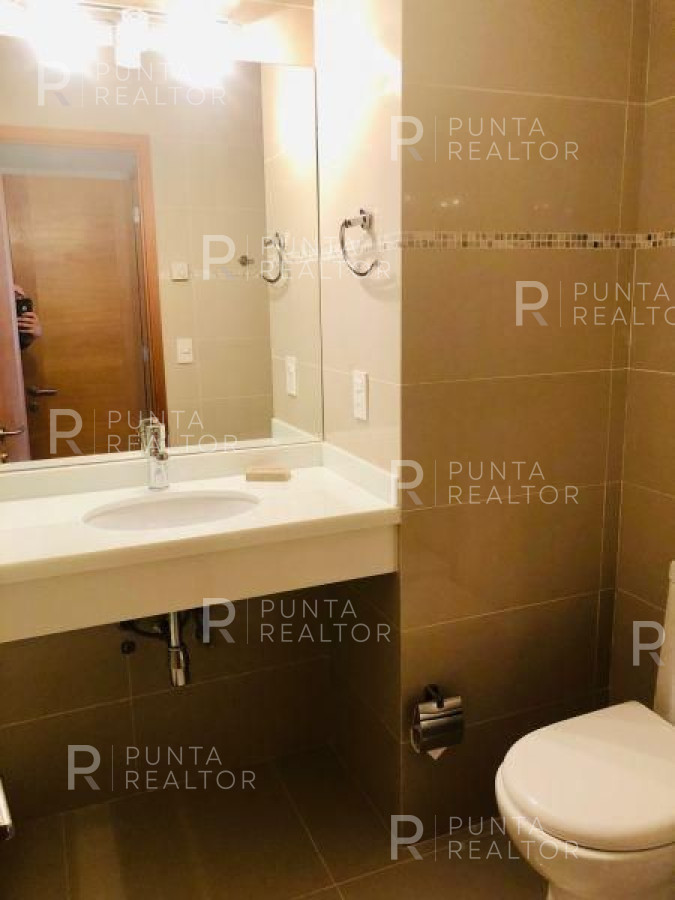 Apartamento ID.2582 - Apartamento en venta Playa Mansa 2 dormitorios SUNRISE TOWER