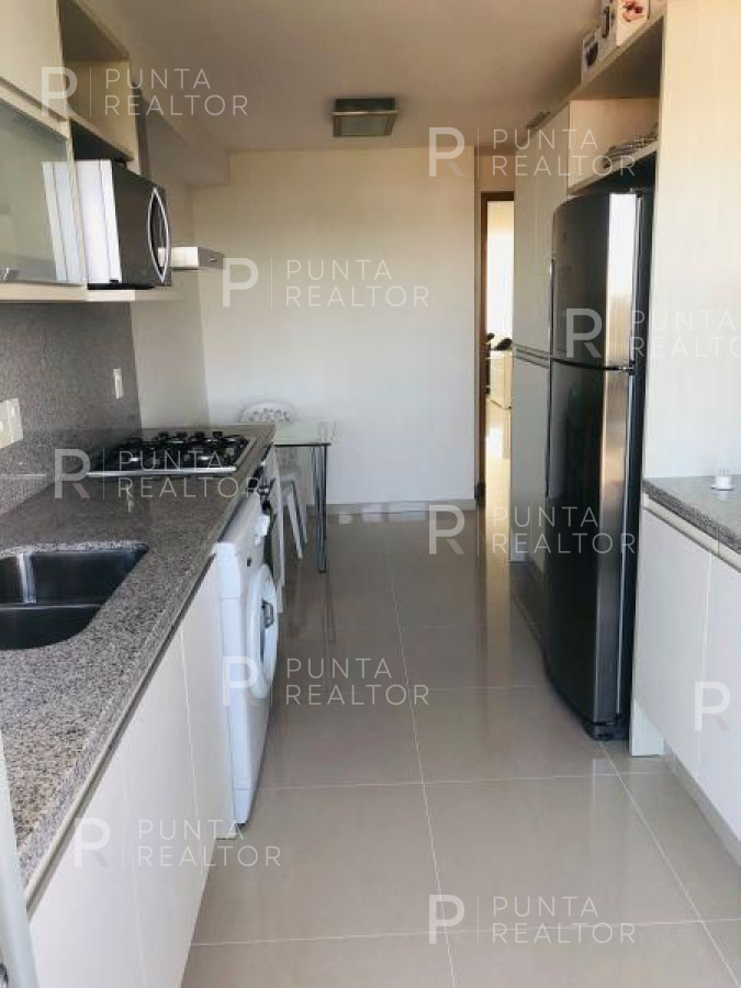 Apartamento ID.2582 - Apartamento en venta Playa Mansa 2 dormitorios SUNRISE TOWER