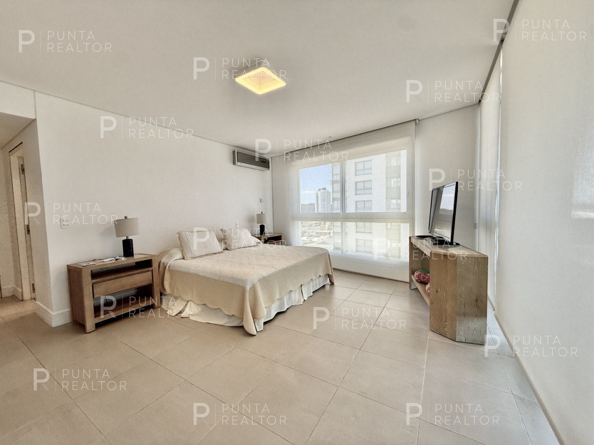 Apartamento ID.2703 - Exclusivo departamento esquinero en venta y alquiler temporal en Playa Brava
