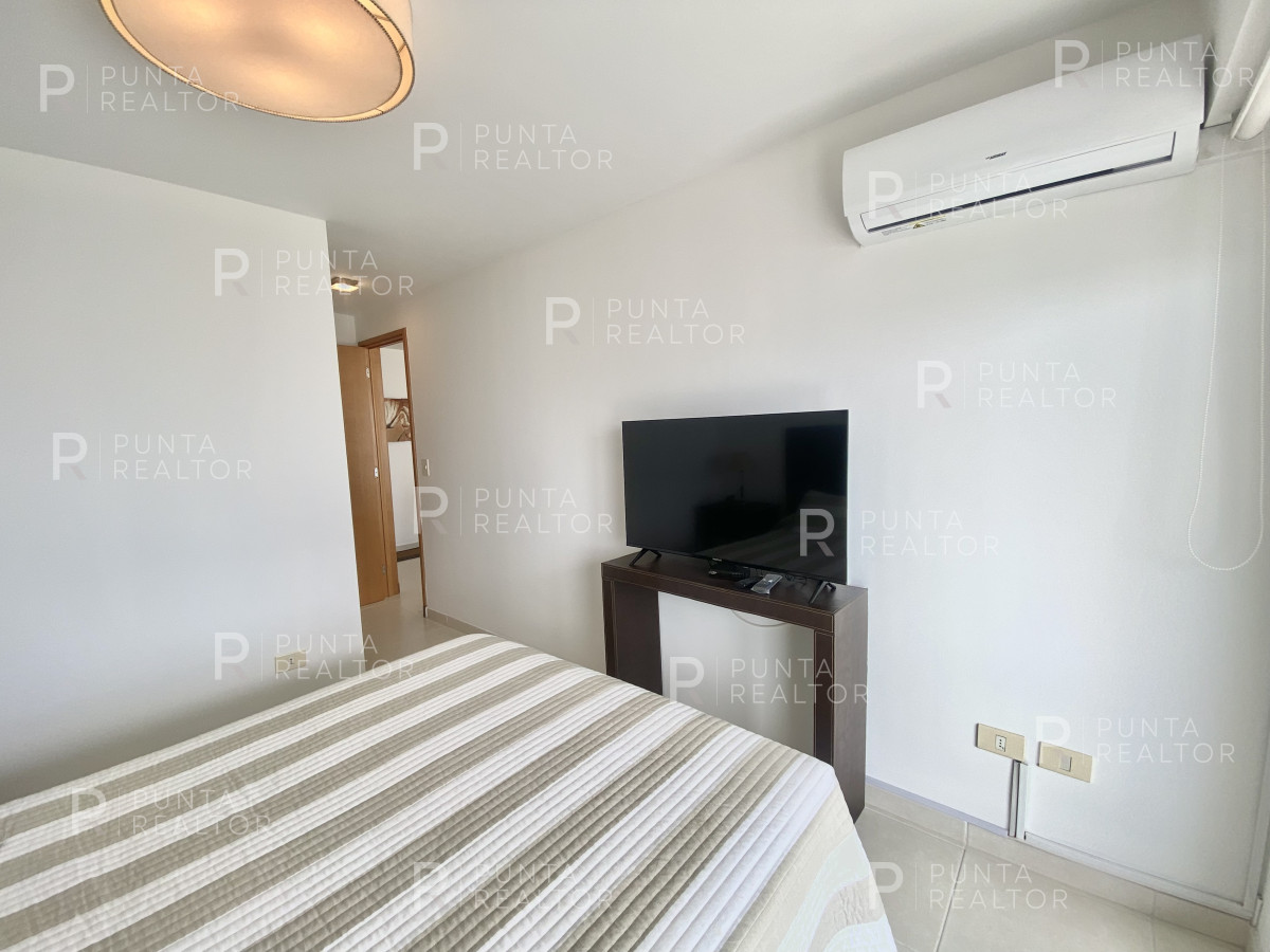 Apartamento ID.2583 - Apartamento en venta Playa Mansa 2 dormitorios