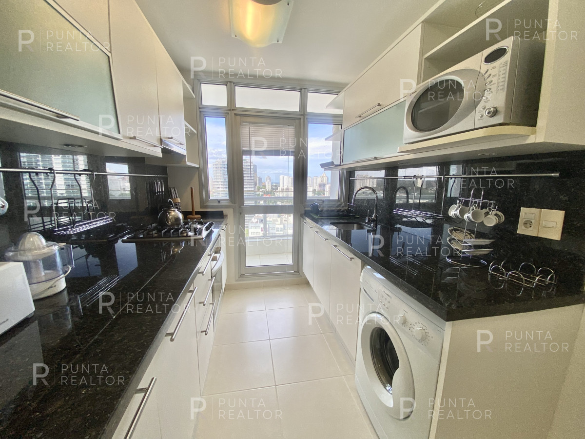 Apartamento ID.2583 - Apartamento en venta Playa Mansa 2 dormitorios