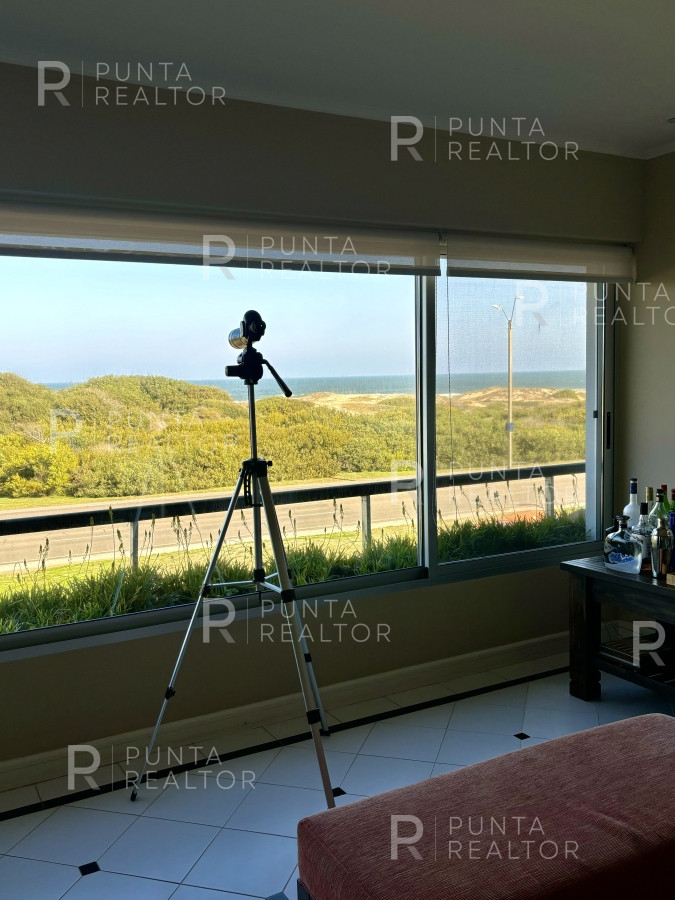 Apartamento ID.2707 - Apartamento en playa brava - Punta del Este. 4 dormitorios y 4 baños 