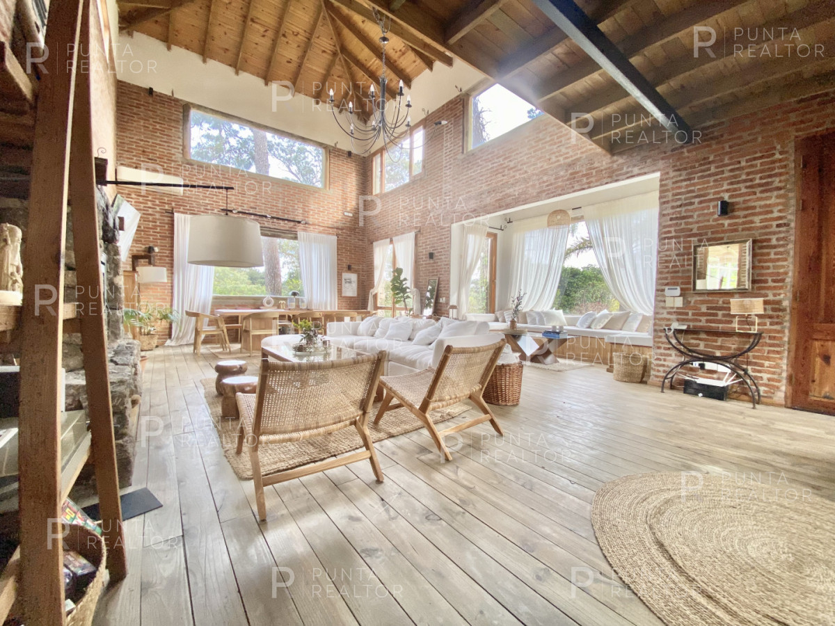 Casa ID.2691 - excepcional propiedad en Punta del Este